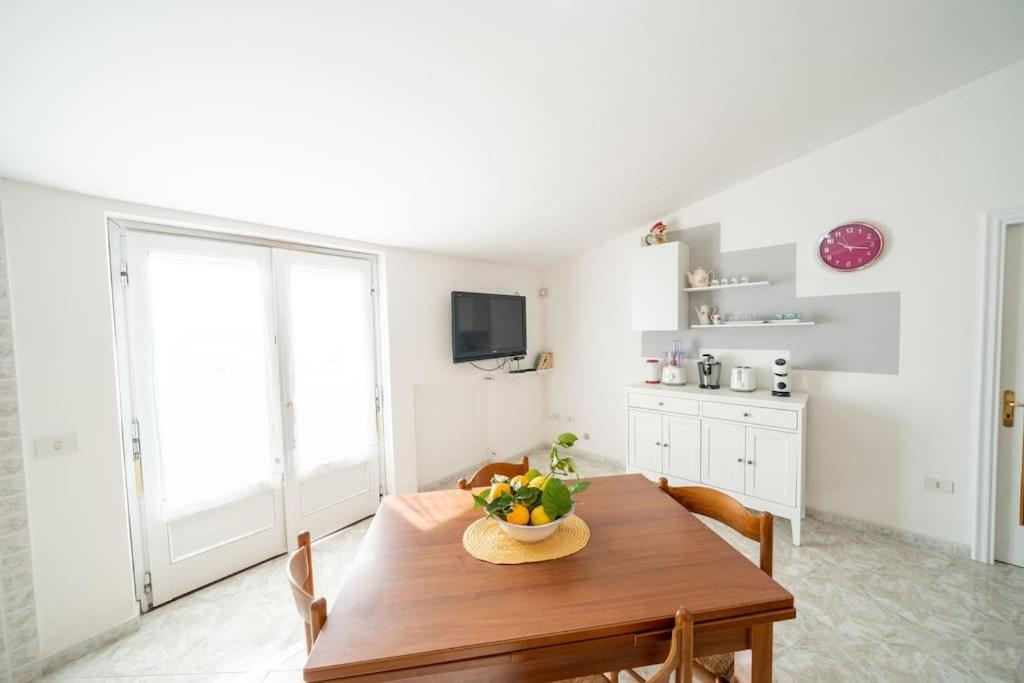 Terrazza Belvedere A - Amalfi Coast Apartment Pontone